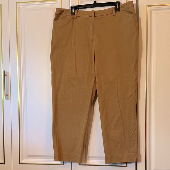 Jones New York camel Khaki Chinos - Picture 1 of 8
